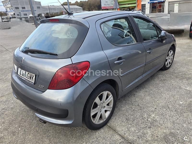 Usado Peugeot 207 Sport 90 CV (66 kW) 2009 Gris / plata Berlina