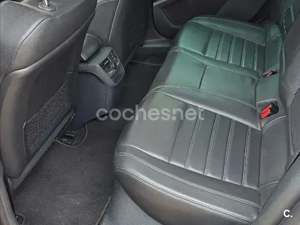 Usado Peugeot 508 SW Access 115 CV (84 kW) 2013 Amarillo Familiar
