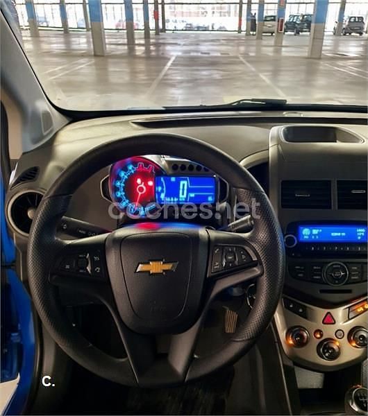 Usado Chevrolet Aveo LS 86 CV (63 kW) 2013 Azul Berlina