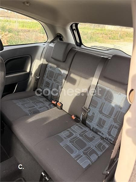 Usado Ford Fiesta Ambiente 70 CV (51 kW) 2005 Azul Utilitario