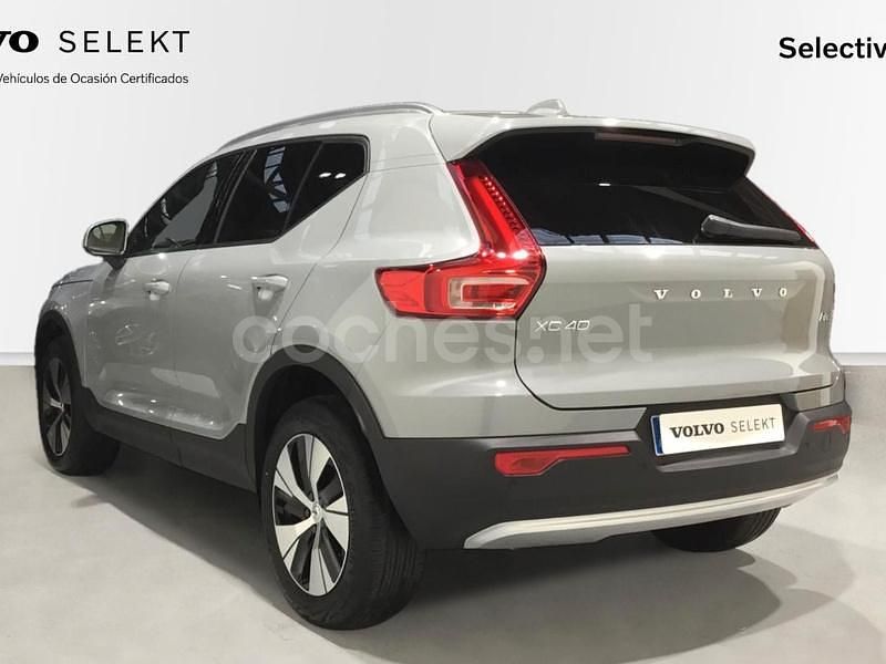 Nuevo Volvo XC40 Core 163 CV (119 kW) 2025 Gris / plata SUV
