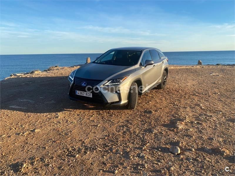 Usado Lexus RX450h Business Edition 313 CV (230 kW) 2017 Gris / plata SUV