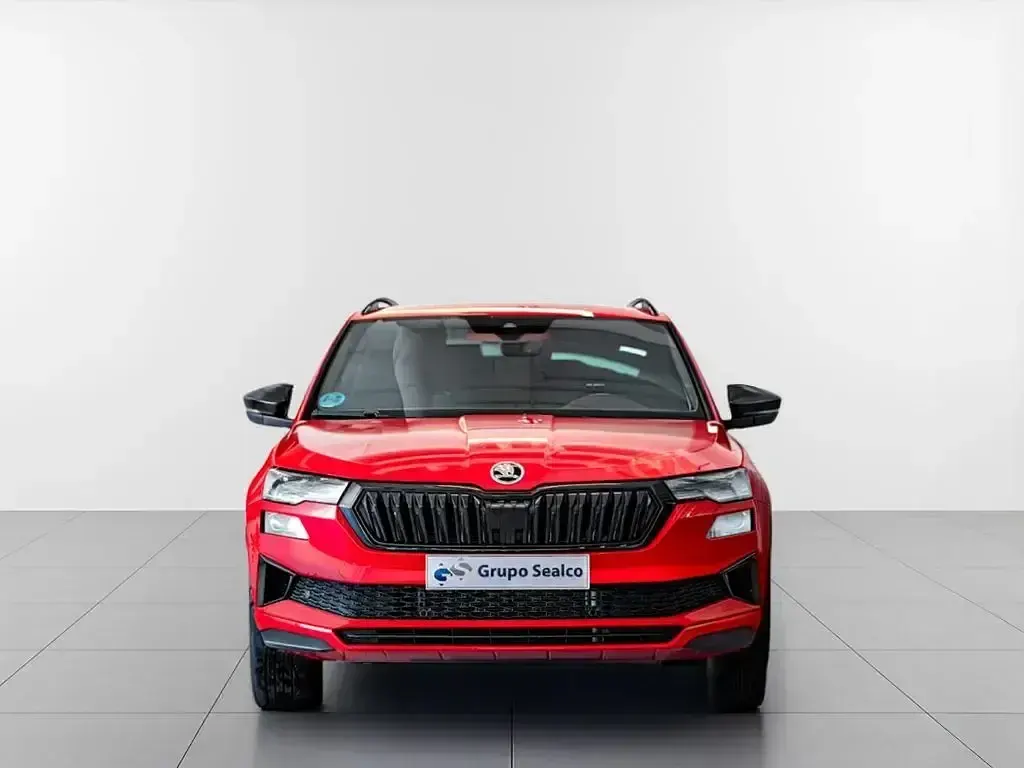 Usado Skoda Karoq SportLine 150 CV (110 kW) 2022 Rojo SUV