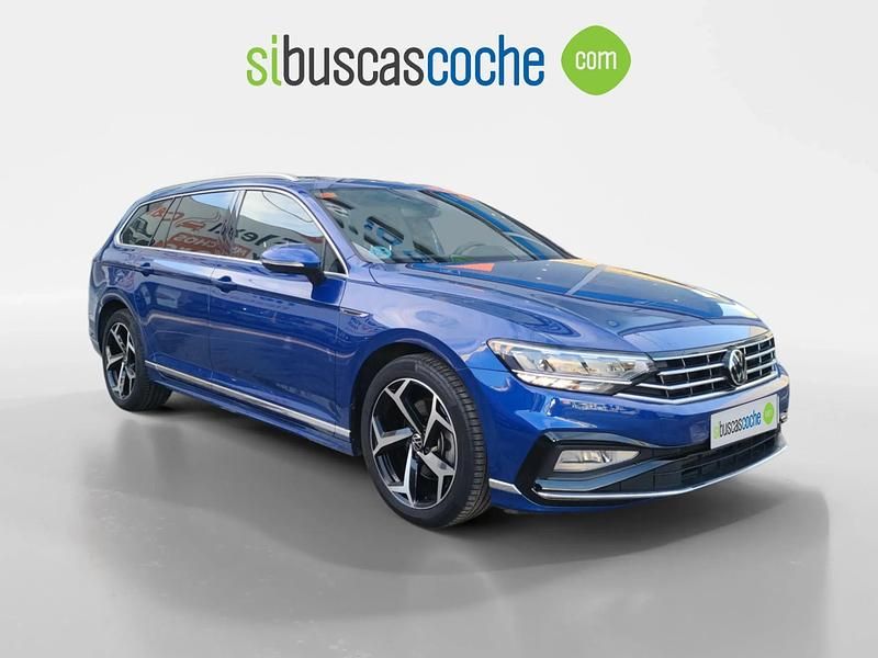 Usado VW Passat R-line 200 CV (147 kW) 2021 Azul Familiar