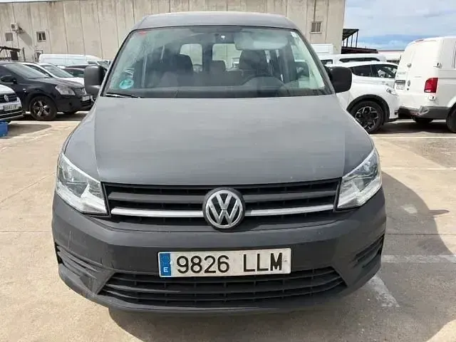 Usado VW Caddy 102 CV (75 kW) 2020 Gris Monovolumen