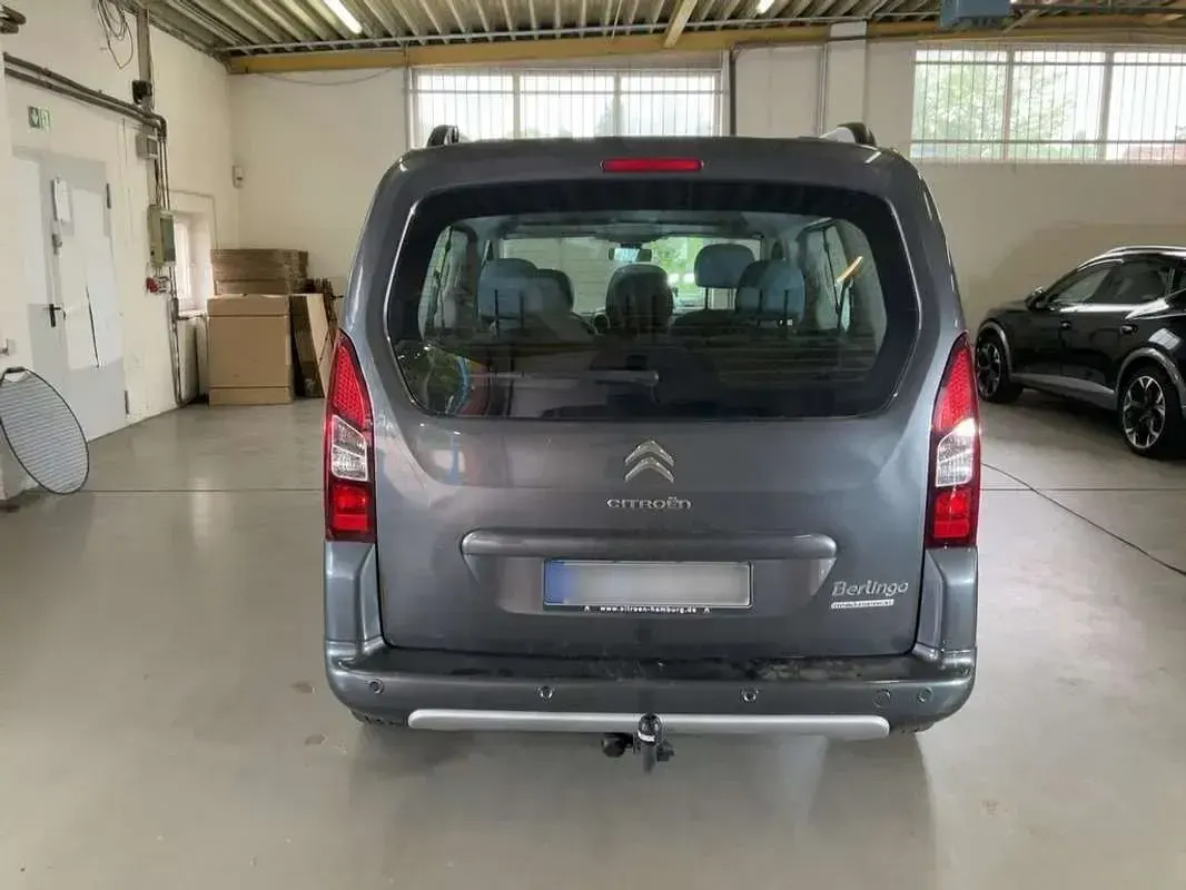 Usado Citroën Berlingo Seduction 91 CV (66 kW) 2015 Gris Monovolumen