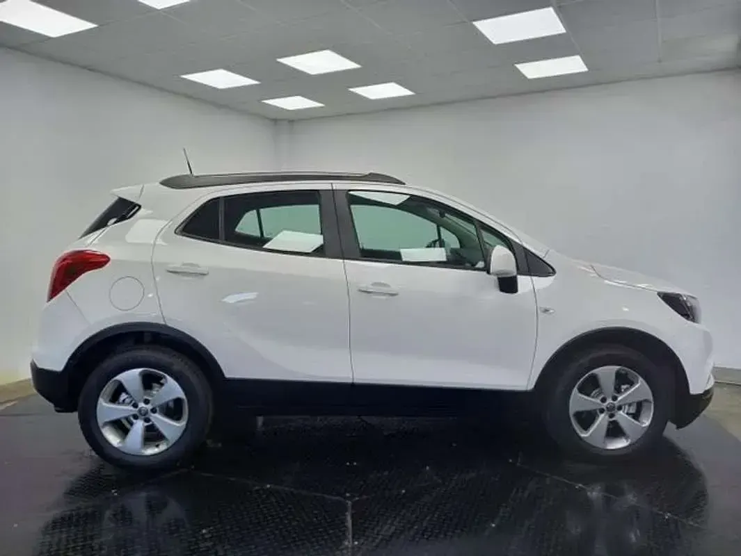 Usado Opel Mokka Selective 141 CV (103 kW) 2019 Blanco SUV