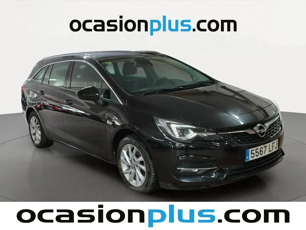Usado Opel Astra Elegance 145 CV (106 kW) 2020 Negro Monovolumen