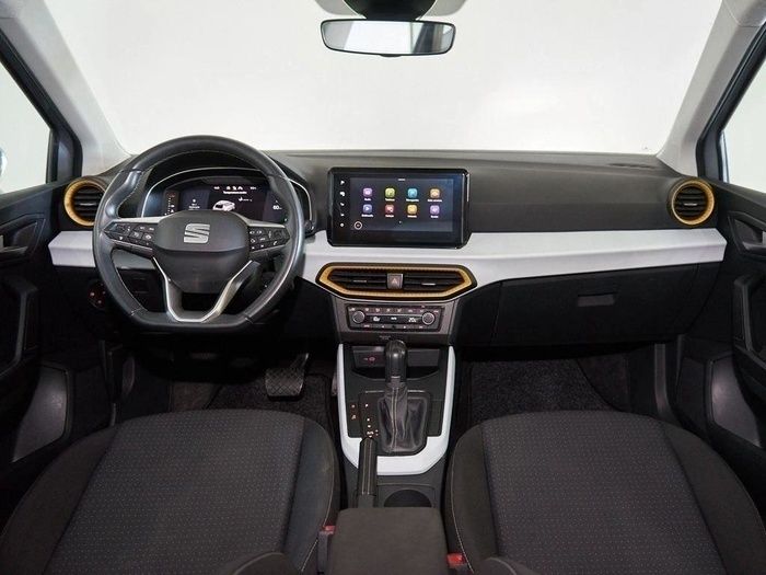Gris plata Usado 2024 Seat Arona Style SUV | 21.900 € (Caro) - Imagen 1/2