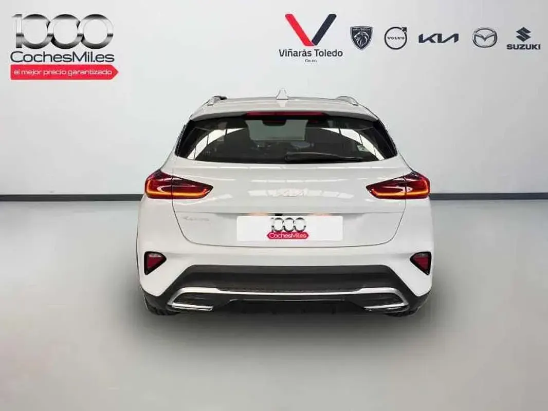 Usado Kia XCeed 101 CV (74 kW) 2024 Blanco SUV