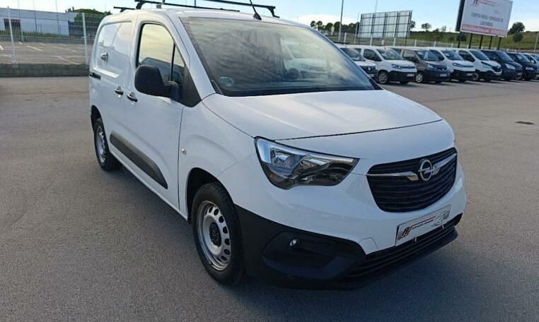 Usado Opel Combo 2021 Blanco Monovolumen
