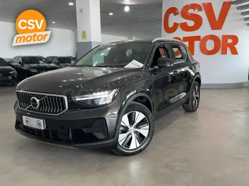 Usado Volvo XC40 Core 211 CV (155 kW) 2023 Negro SUV