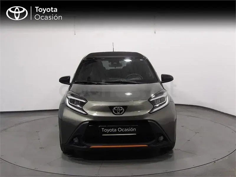 Usado Toyota Aygo X Edition 72 CV (52 kW) 2022 Verde SUV