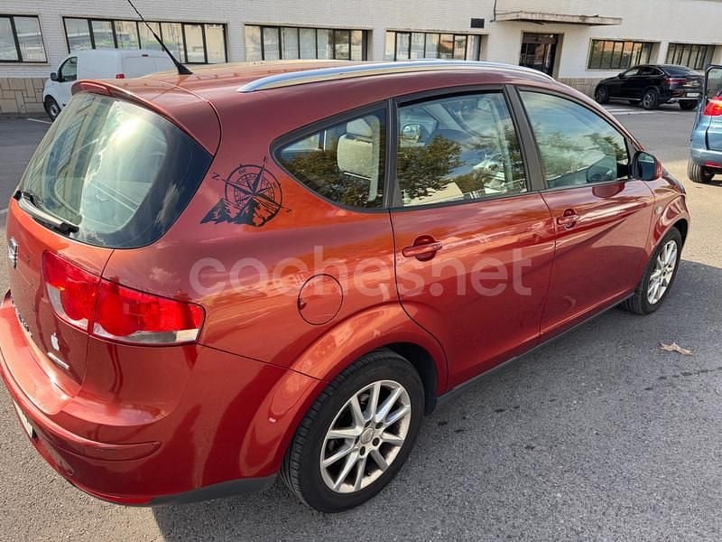 Granate Usado 2010 Seat Altea XL Reference Monovolumen | 3800 € (Precio justo) - Imagen 1/4