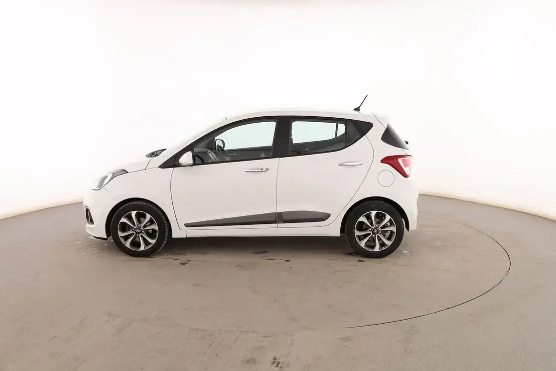 Usado Hyundai i10 Style 87 CV (63 kW) 2014 Blanco Utilitario
