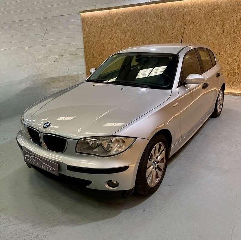 Usado BMW 116 114 CV (83 kW) 2005 Gris Utilitario