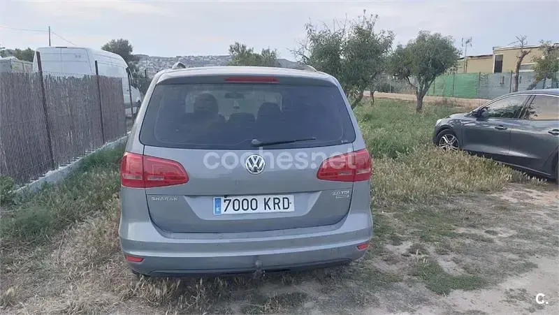Usado VW Sharan Edition 140 CV (102 kW) 2010 Gris / plata Monovolumen