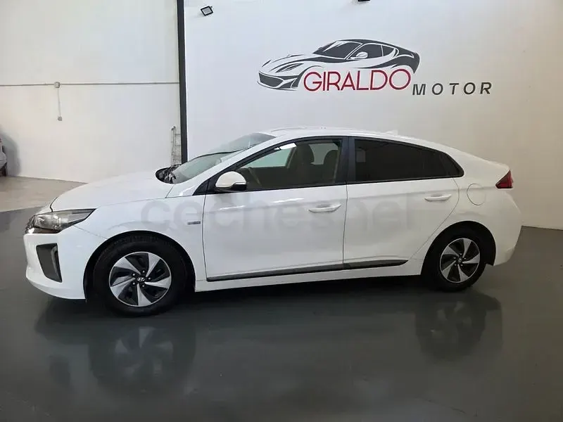 Usado Hyundai Ioniq 141 CV (103 kW) 2019 Blanco Utilitario