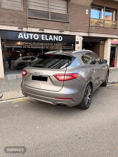 Gris Usado 2017 Maserati Levante SUV | 39.500 € (Buen precio) - Imagen 1/4