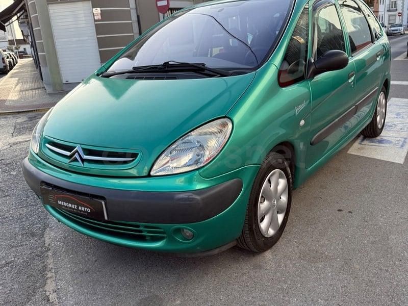 Usado Citroën Xsara Picasso Exclusive 90 CV (66 kW) 2001 Verde Monovolumen