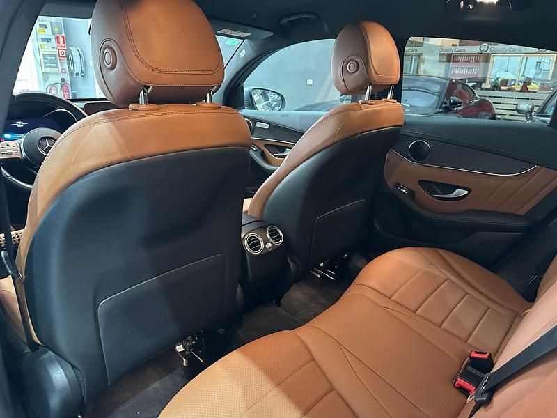 Usado Mercedes GLC220 194 CV (142 kW) 2020 Gris Coupe