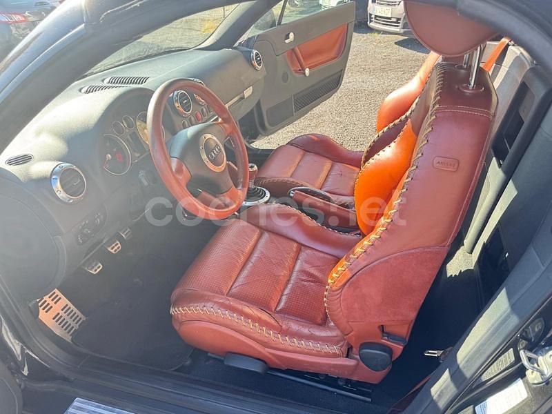 Usado Audi TT Roadster 180 CV (132 kW) 2001 Negro Descapotable