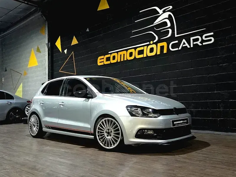 Usado VW Polo Advance 90 CV (66 kW) 2017 Gris / plata Berlina