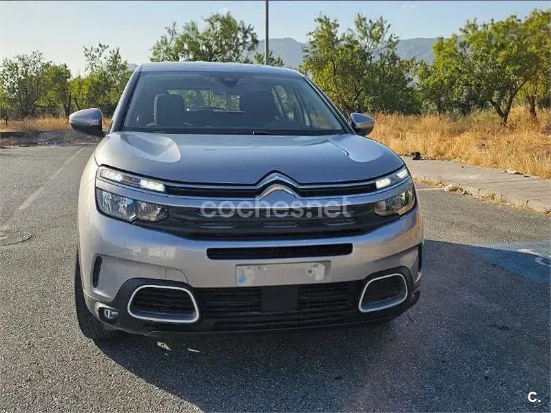 Usado Citroën C5 Aircross Live 131 CV (96 kW) 2019 Gris / plata SUV