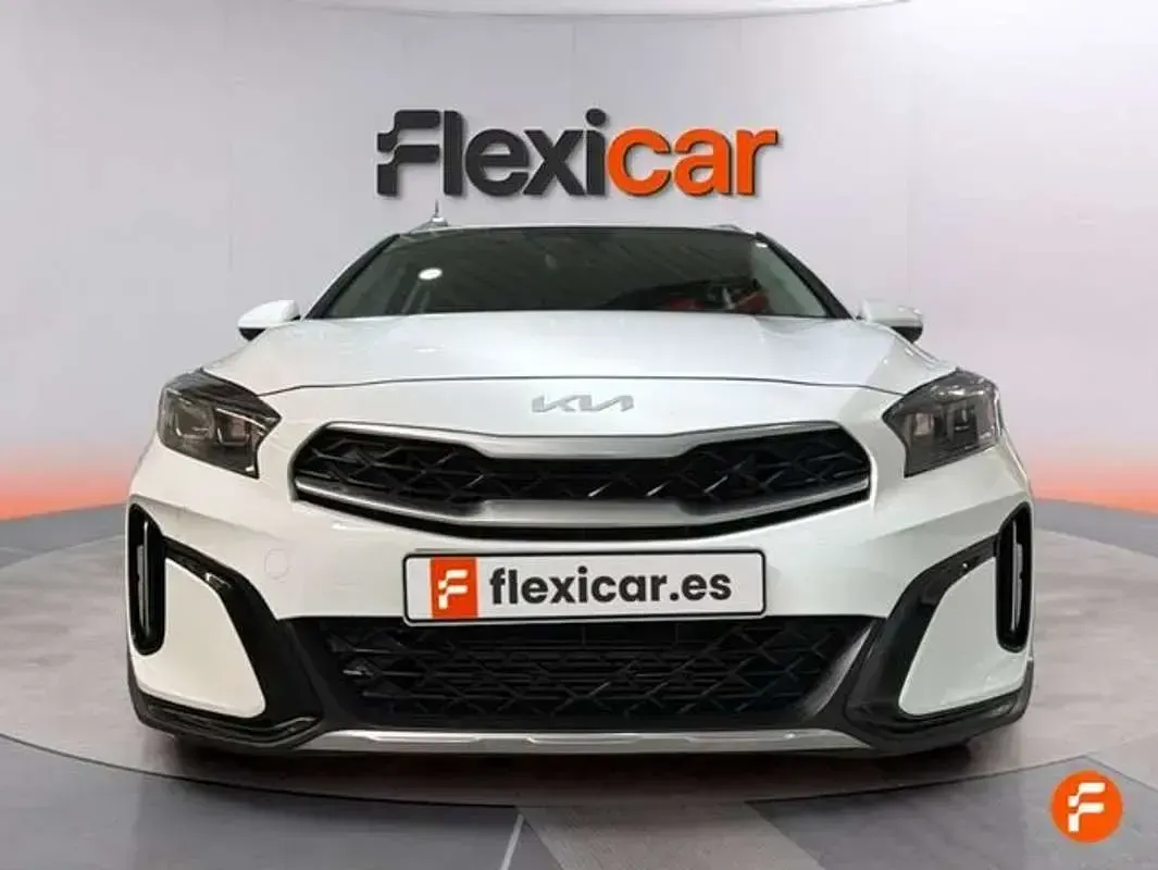 Usado Kia XCeed 101 CV (74 kW) 2024 Blanco SUV
