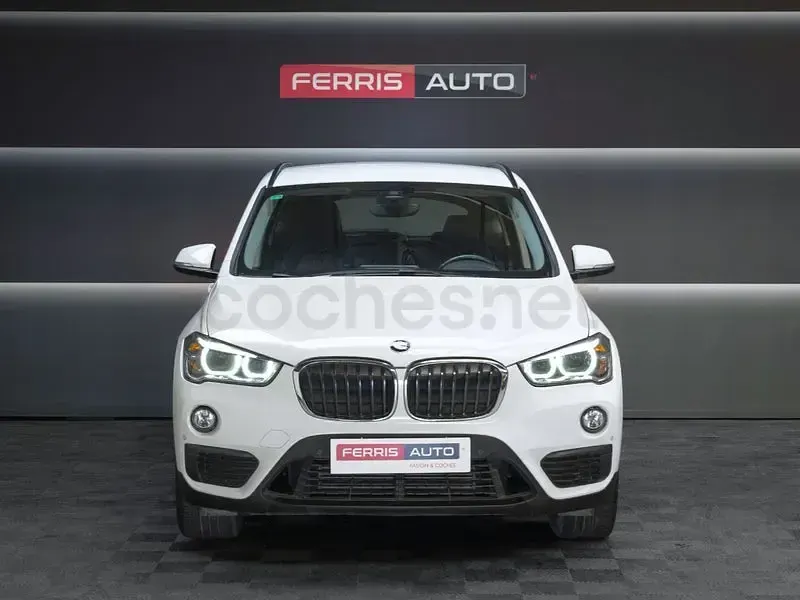 Usado BMW X1 Comfort Edition 150 CV (110 kW) 2017 Blanco SUV