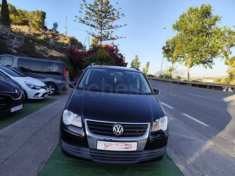 Usado VW Touran Advance 105 CV (77 kW) 2009 Negro Monovolumen