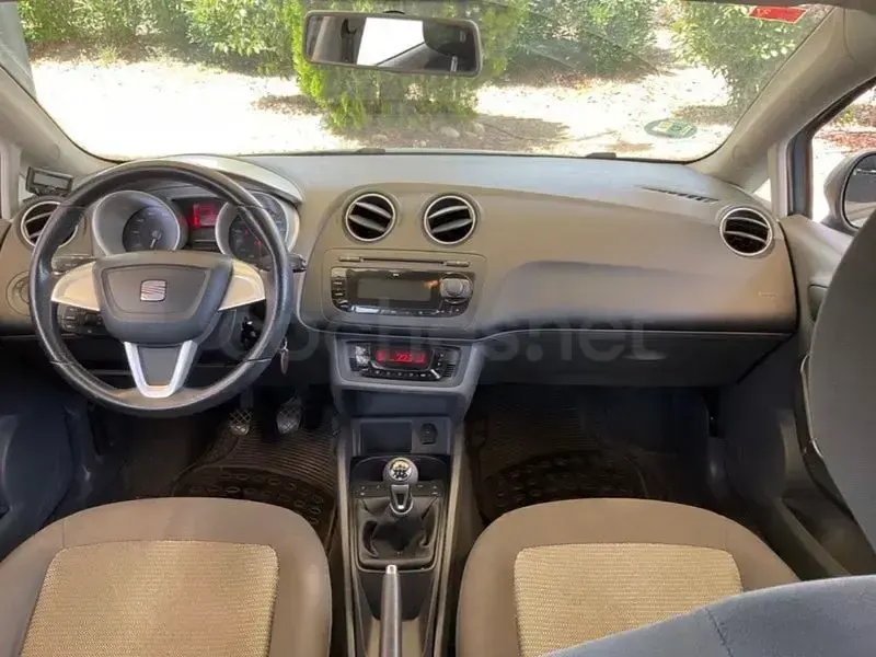 Usado Seat Ibiza Stylance 85 CV (62 kW) 2008 Azul Berlina