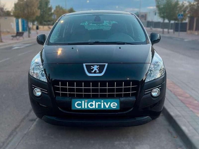 Usado Peugeot 3008 Premium 111 CV (81 kW) 2010 Negro Familiar