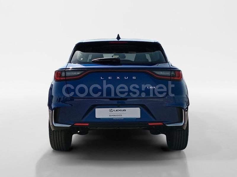 Usado Lexus LBX 136 CV (100 kW) 2024 Azul SUV