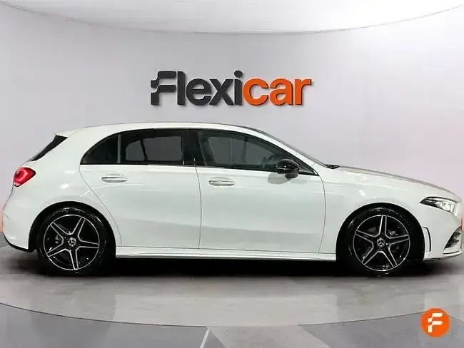 Begagnad Mercedes A200 163 HK (119 kW) 2021 Vit
