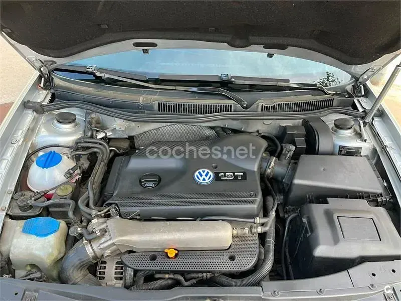 Usado VW Golf IV GTI 150 CV (110 kW) 2003 Gris / plata Berlina