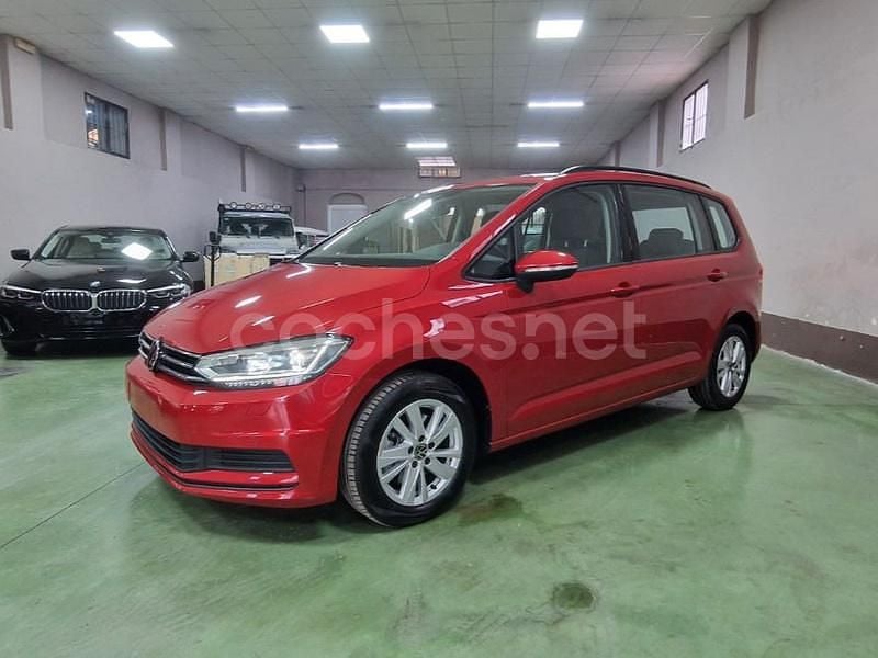 Granate Usado 2022 VW Touran Advance Monovolumen | 22.300 € (Precio justo) - Imagen 1/4