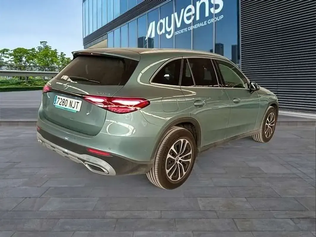 Usado Mercedes GLC250 204 CV (150 kW) 2026 Plateado SUV