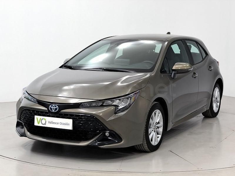 Usado Toyota Corolla Active 140 CV (102 kW) 2024 Amarillo Berlina