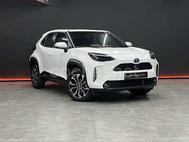 Blanco Usado 2023 Toyota Yaris Cross Active SUV | 24.850 € (Un poco caro) - Imagen 1/4