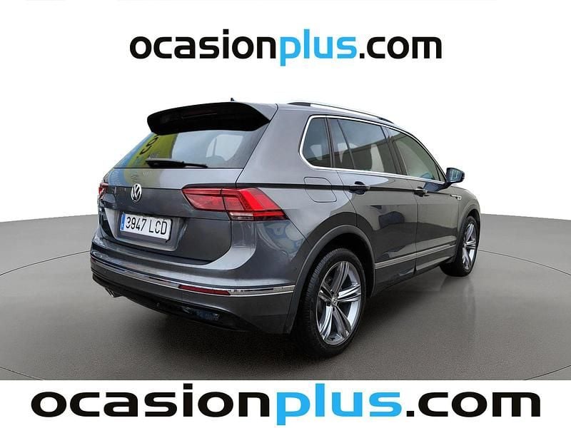 Usado VW Tiguan Sportline 150 CV (110 kW) 2019 Gris SUV