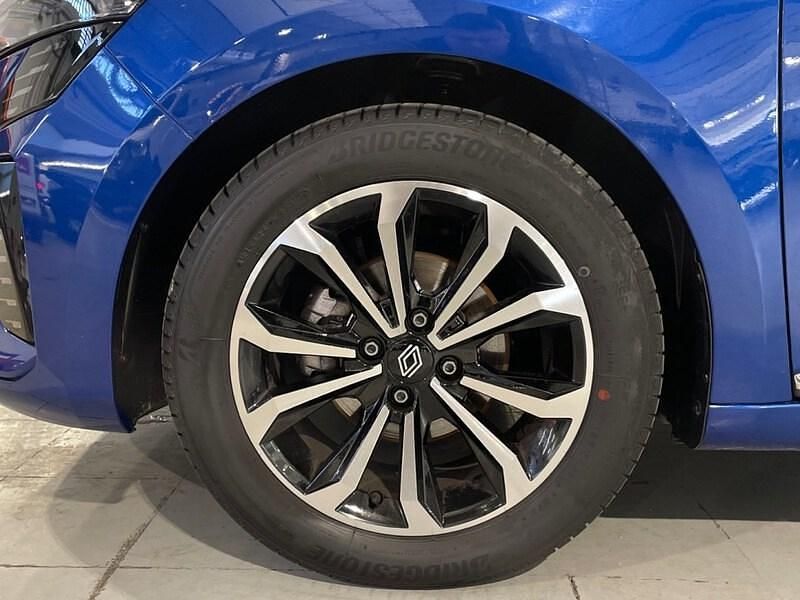 Usado Renault Clio V Techno 100 CV (73 kW) 2025 Azul Berlina