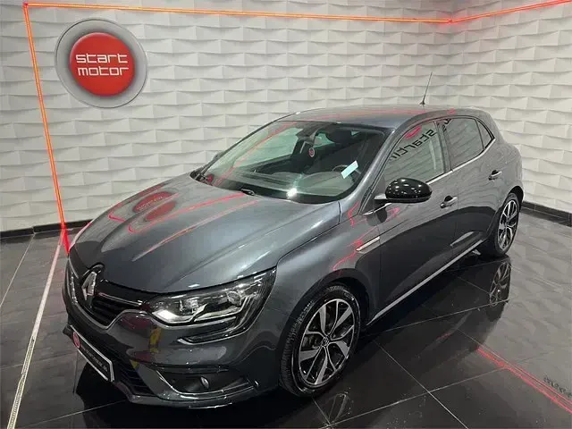 Usado Renault Mégane LIMITED 120 CV (88 kW) 2019 Gris oscuro Berlina