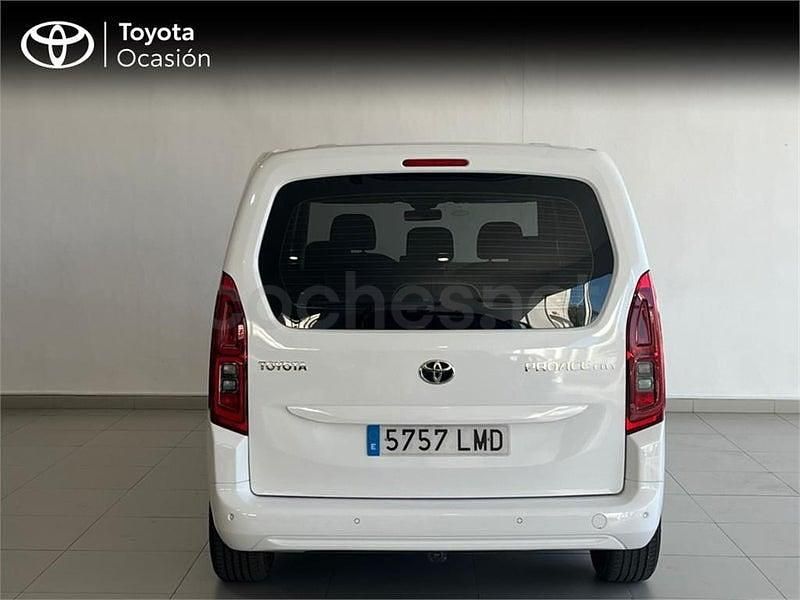Usado Toyota Proace Verso Active 131 CV (96 kW) 2021 Blanco Familiar