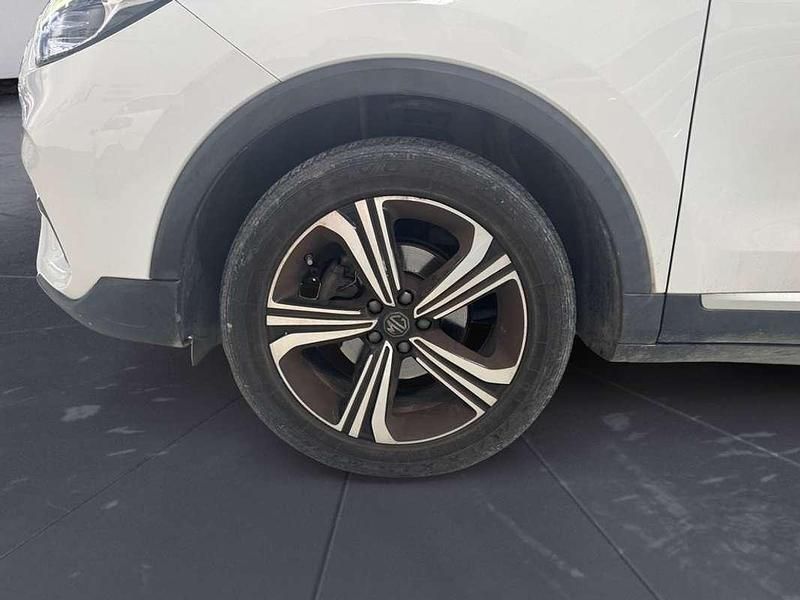 Usado MG ZS Comfort 110 CV (80 kW) 2022 Blanco SUV