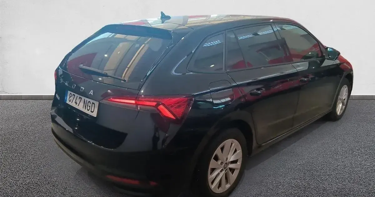 Usado Skoda Scala 95 CV (69 kW) 2025 Utilitario