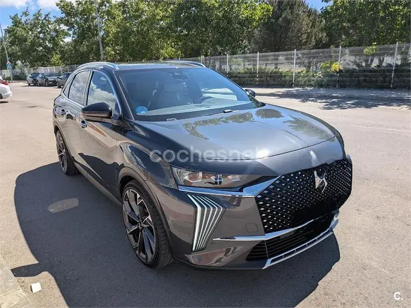 Usado DS Automobiles DS7 Crossback Opera 360 CV (264 kW) 2024 Gris / plata SUV