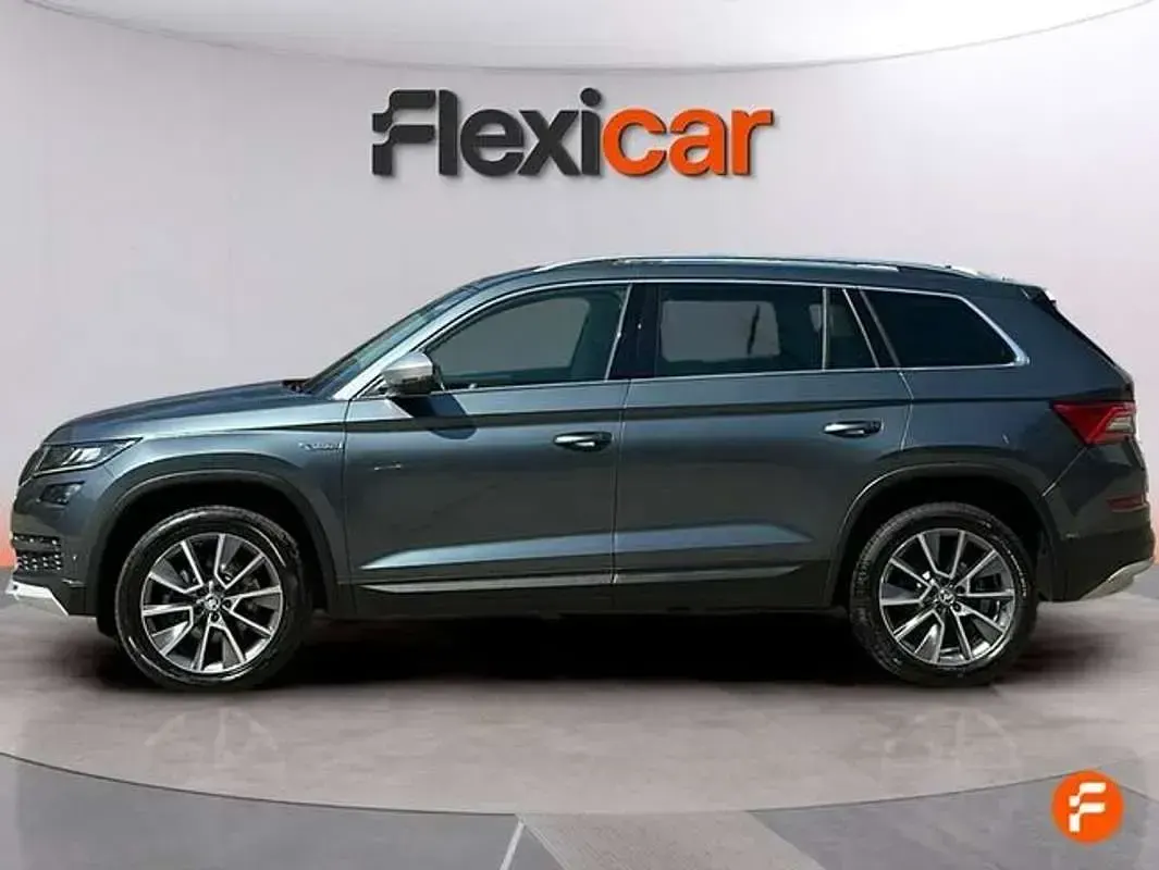 Usado Skoda Kodiaq 190 CV (139 kW) 2019 Gris SUV