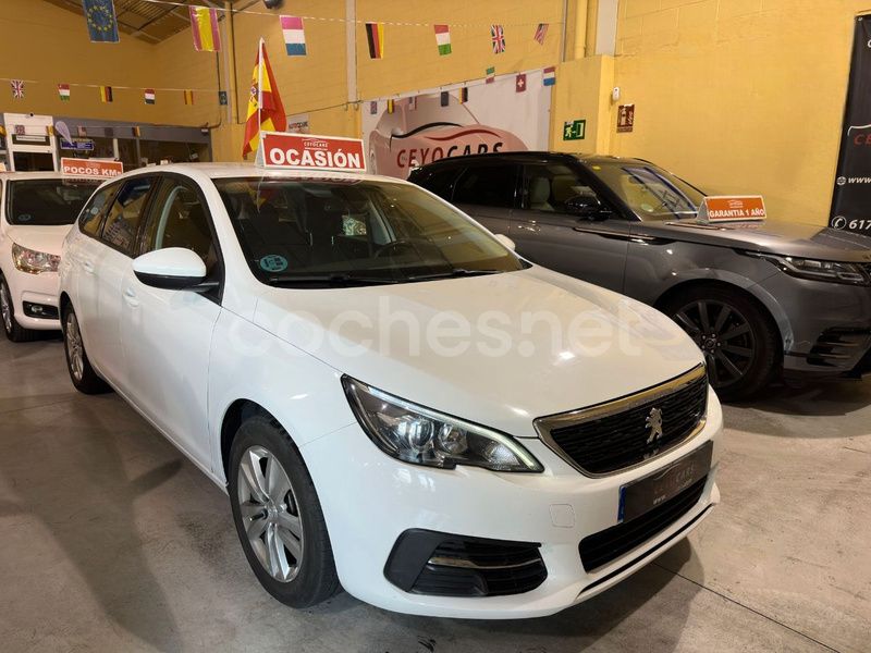 Blanco Usado 2018 Peugeot 308 Business-Line Familiar | 9580 € (Precio justo) - Imagen 1/2