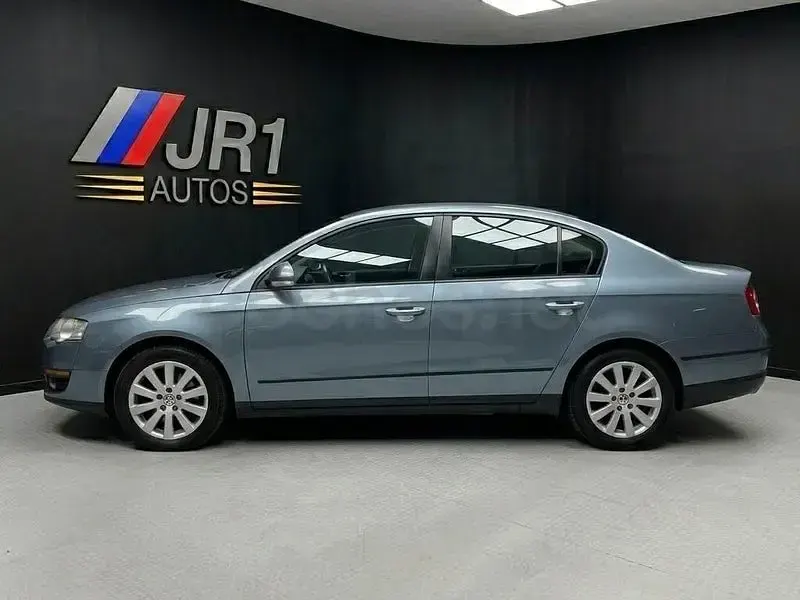 Usado VW Passat Advance 140 CV (102 kW) 2010 Azul Berlina